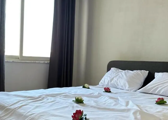 Apartment Leo With Sea View Durres